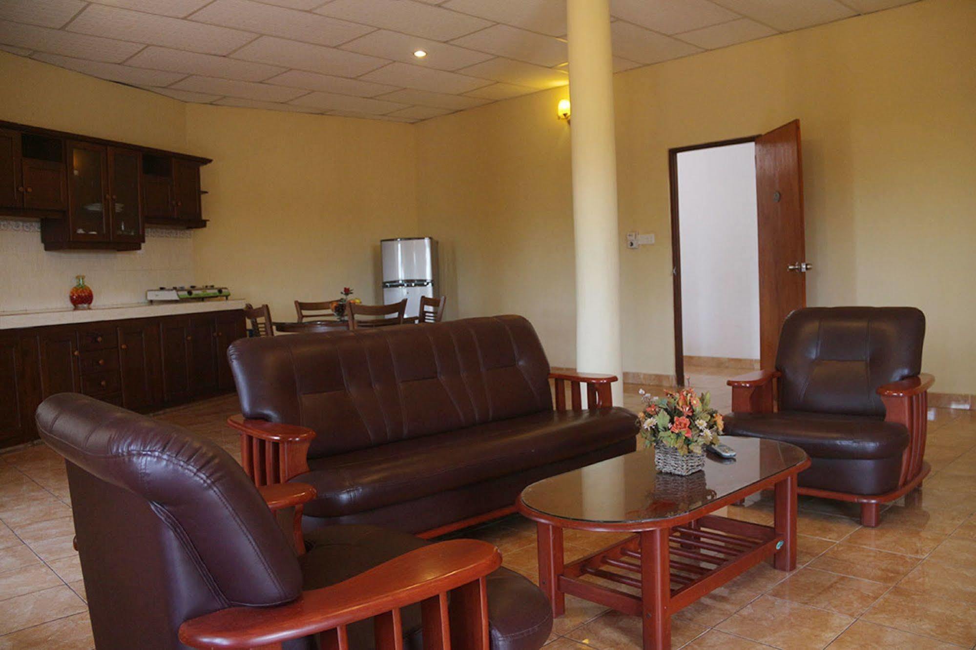 Hotel Red Rose Negombo Ngoại thất bức ảnh