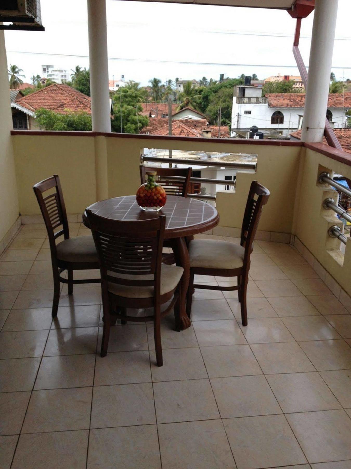 Hotel Red Rose Negombo Ngoại thất bức ảnh