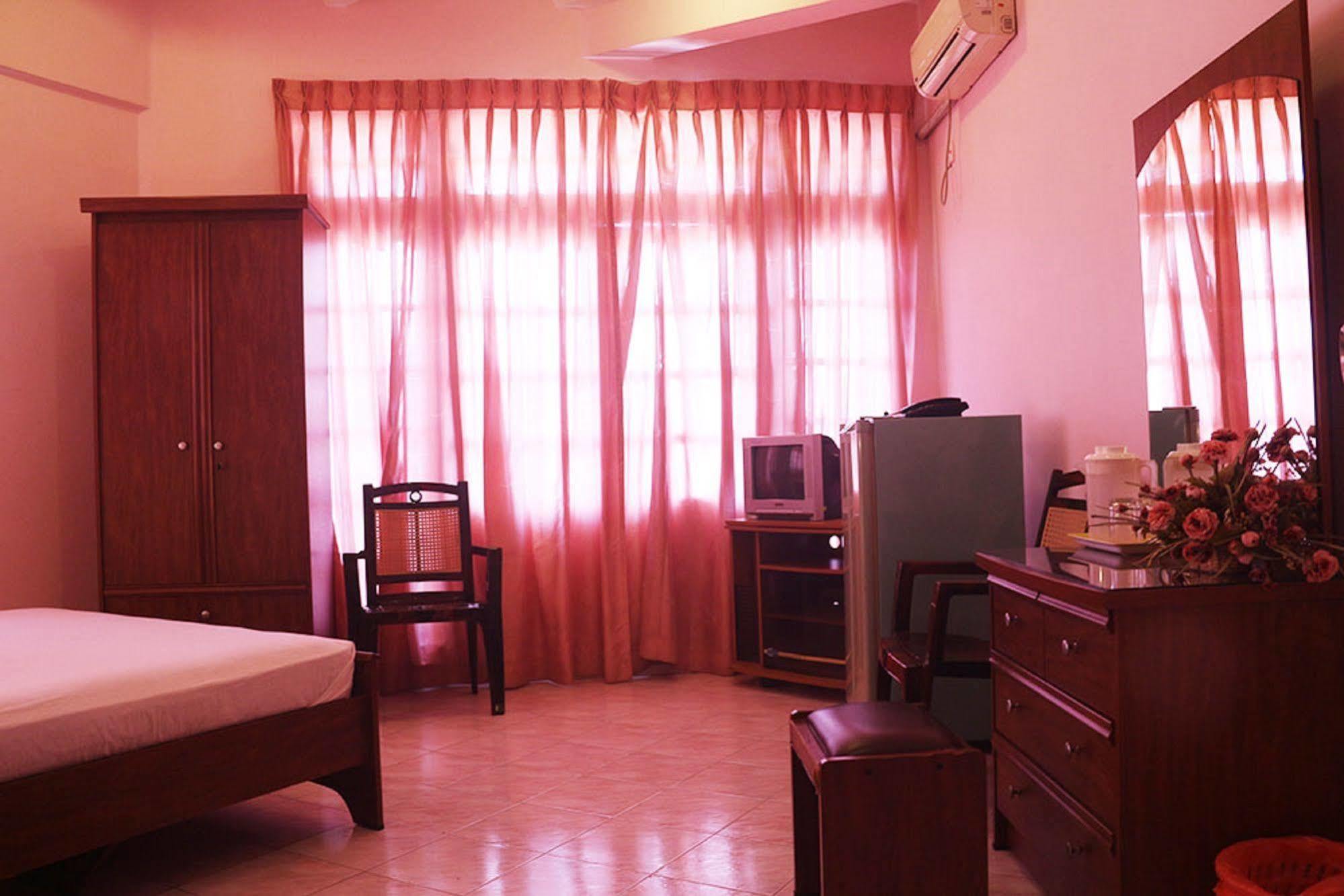 Hotel Red Rose Negombo Ngoại thất bức ảnh