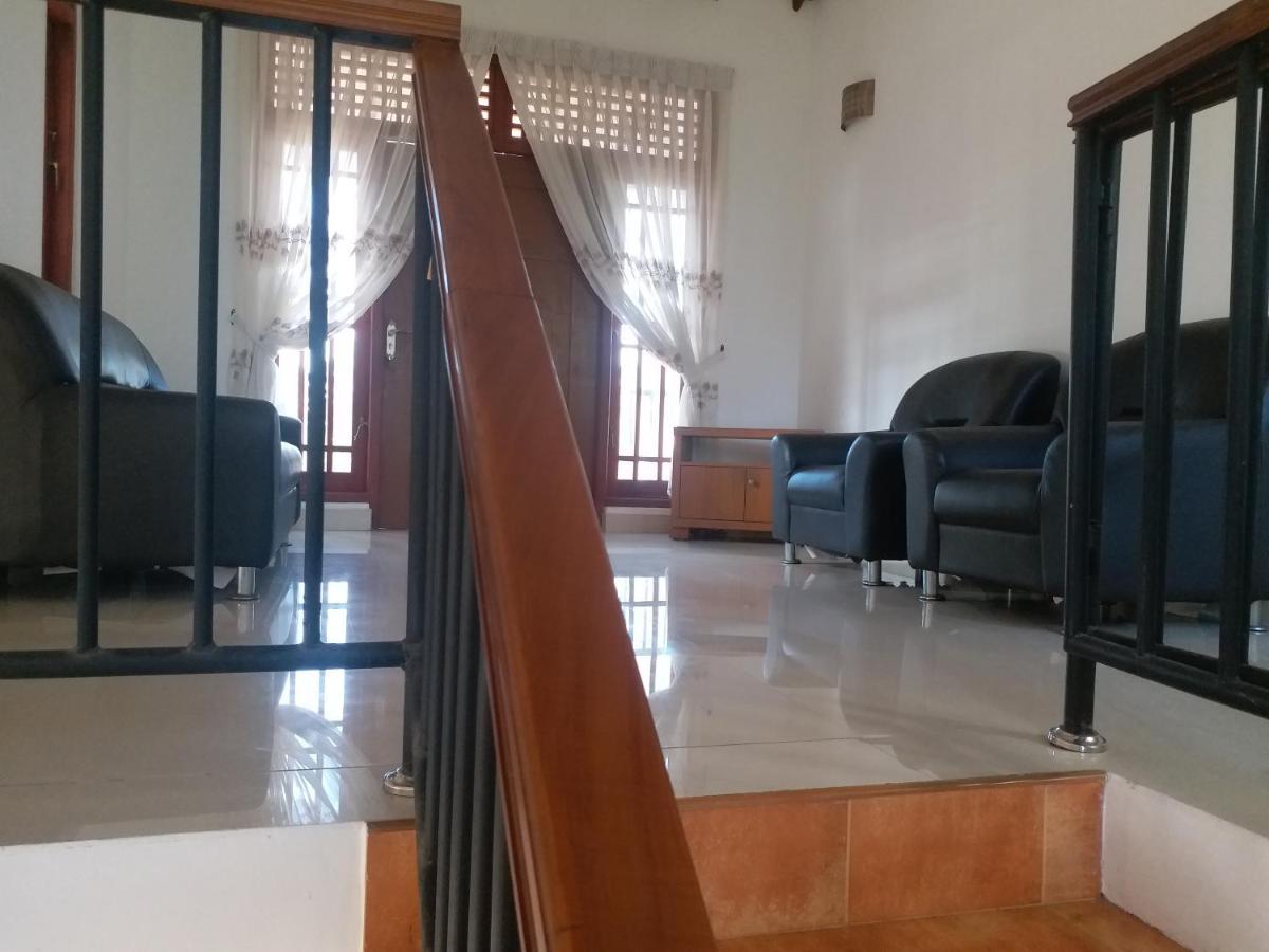 Hotel Red Rose Negombo Ngoại thất bức ảnh